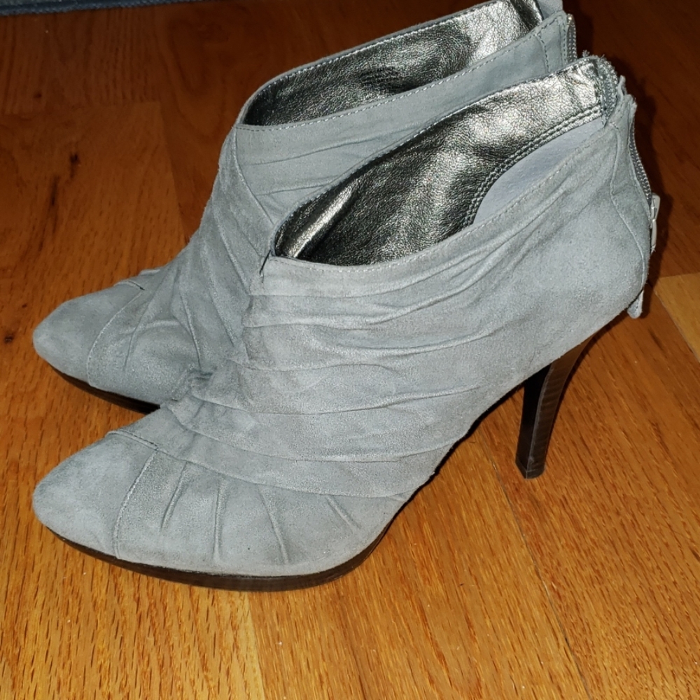 Banana Republic Heels Booties